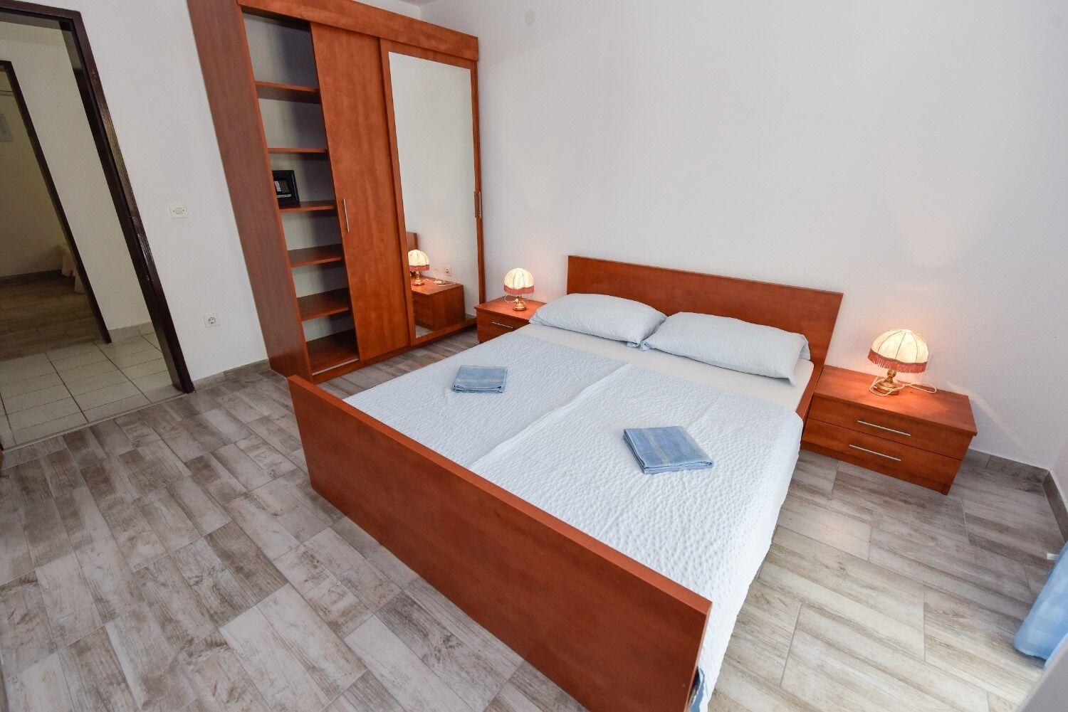 Apartments Mark - 200 M From Sea نوفاليا المظهر الخارجي الصورة