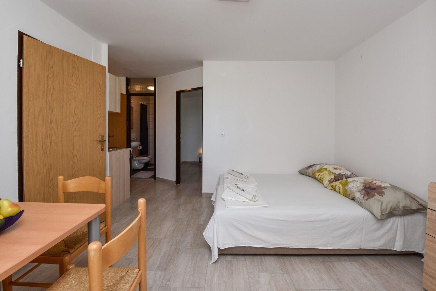 Apartments Mark - 200 M From Sea نوفاليا المظهر الخارجي الصورة