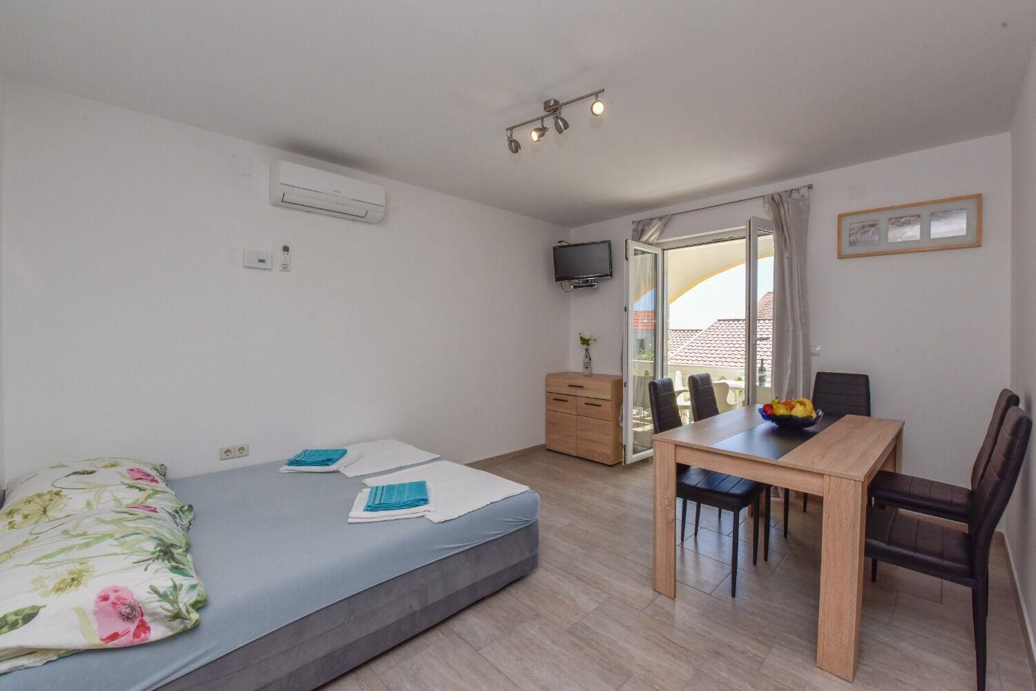 Apartments Mark - 200 M From Sea نوفاليا المظهر الخارجي الصورة